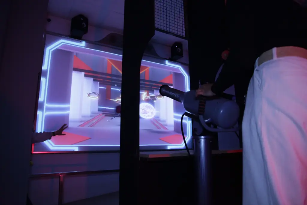 Interaction avec un jeu de réalité virtuelle