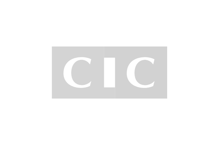 Logo CIC en lettres noires sur fond gris